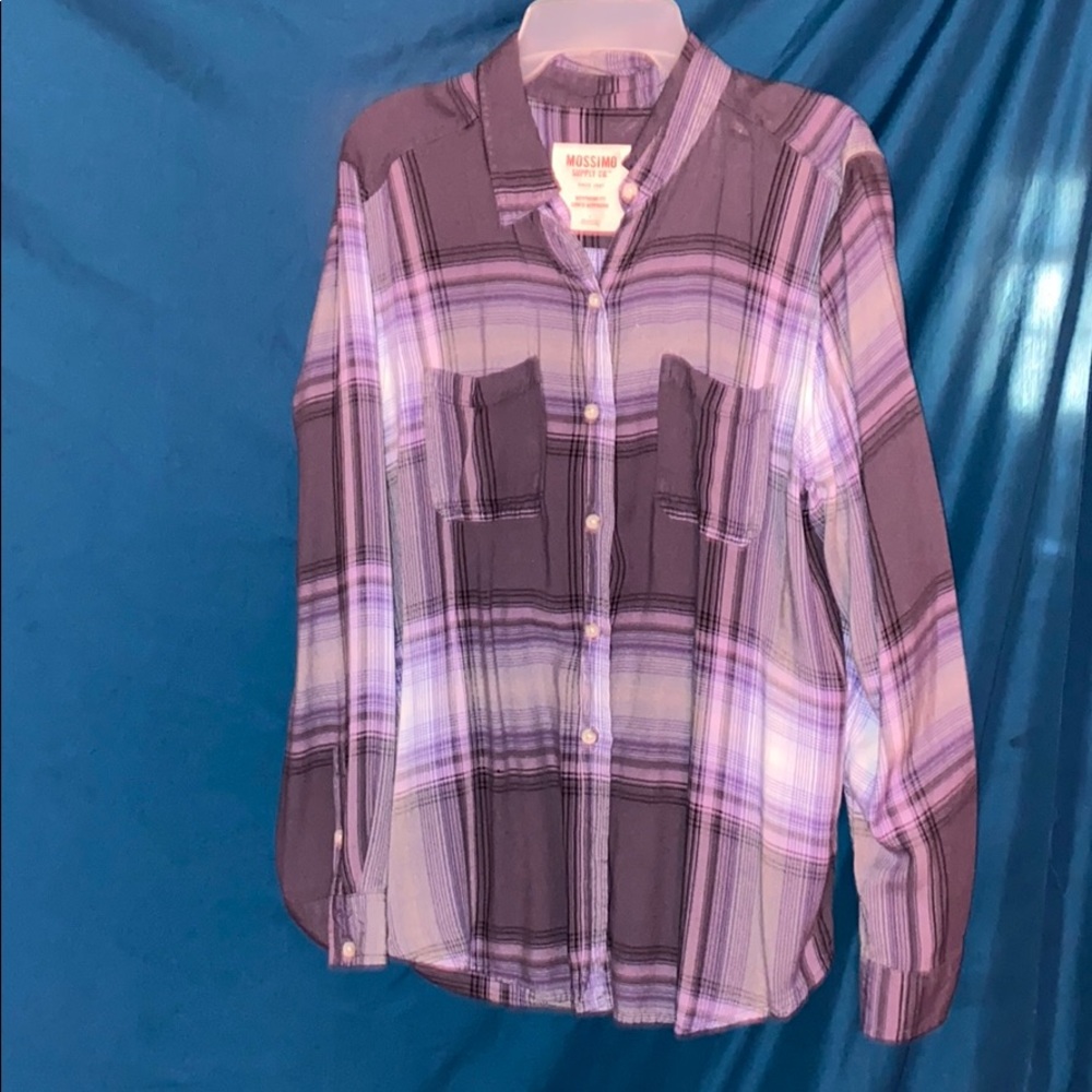 Juniors button up shirt size Large